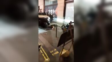 Tragická nehoda v londýnském Mayfairu: Řidička narazila do influencera a chodců na Argyll Street