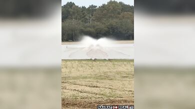 Rychlá jízda přes vodu s buginou