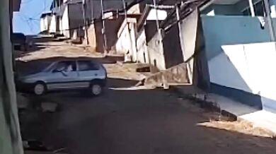 Nepodařené vyjetí z garáže