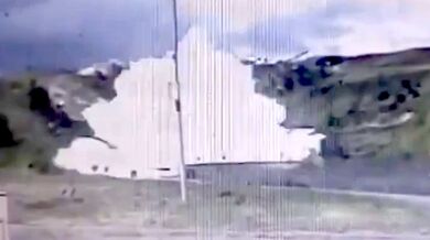 Masivní exploze cisterny s plynem na dálnici