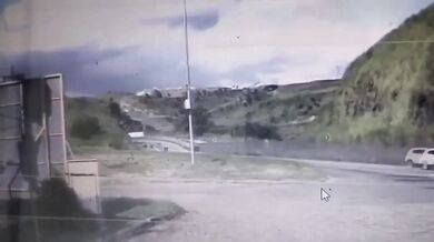 Masivní exploze cisterny s plynem na dálnici