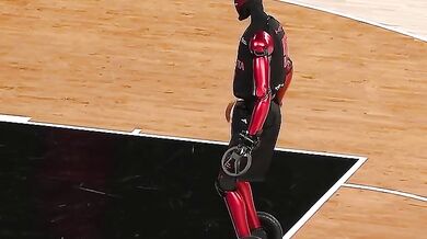 Robotický basketbalista CUE7 od Toyoty