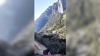 Dramatický pád na El Capitan: Horolezci se v Yosemitském národním parku utrhl kus skalní stěny