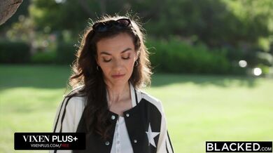 Brunetka Sawyer Cassidy miluje BBC a nechala se nabodnout na dva masivní macky najednou