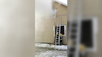 Hašení požáru pomocí Venturiho efektu: Efektivní technika odvodu kouře a tepla