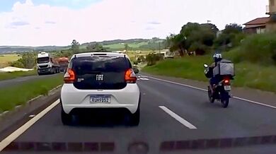 Tragická čelní srážka v Brazílii: Kamera v protijedoucím autě zachytila fatální nehodu způsobenou kamionem