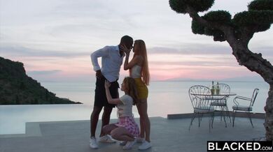 Sexy zrzky Jia Lissa a Little Dragon milují BBC