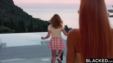 Sexy zrzky Jia Lissa a Little Dragon milují BBC
