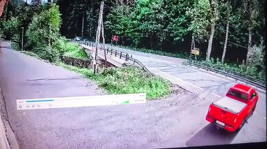Motonehoda: Střet s pickupem