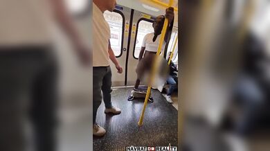 Konflikt s naháčem v metru