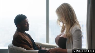 Nadržená MILF Lexi podlehne vábení zkušeného borce