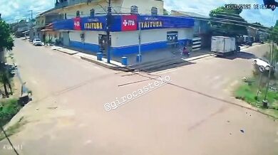 Tragická srážka auta s motorkou v Brazílii: Třiadvacetiletý mladík po silném nárazu na místě zemřel