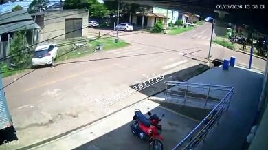 Tragická srážka auta s motorkou v Brazílii: Třiadvacetiletý mladík po silném nárazu na místě zemřel