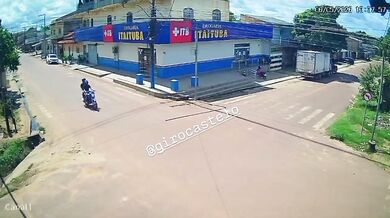 Tragická srážka auta s motorkou v Brazílii: Třiadvacetiletý mladík po silném nárazu na místě zemřel