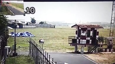 Vyšetřování pádu Boeingu 787 v Indii se protahuje: Výrobce zkoumá poruchu motorů, která stála život 260 lidí
