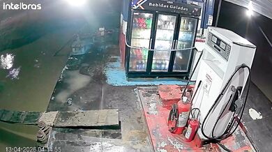 Neštěstí v Brazílii: Muž spadl v noci z přístavní rampy do řeky Tarauacá, po pádu zmizel pod hladinou