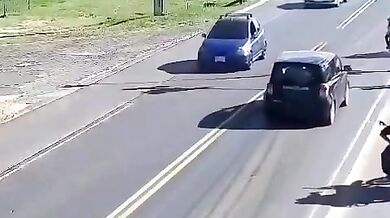 Nebezpečná jízda na motorce #2