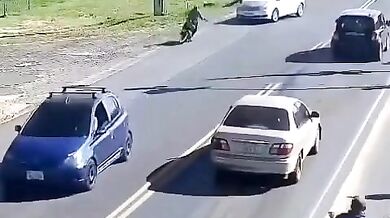 Nebezpečná jízda na motorce #2