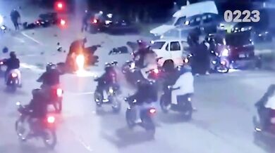 Tragická hromadná nehoda v Argentině: Kolona motorkářů se srazila s autem, na místě zemřel nejméně jeden člověk