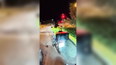 Srážka aut na pobřežní silnici v Maltepe si vyžádala čtyři zraněné, dva jsou v kritickém stavu