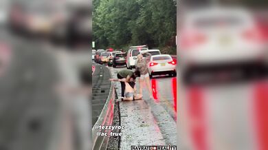 Road rage zakončený rvačkou na silnici
