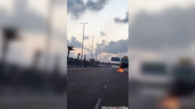 Brutální nehoda motorkářů na dálnici v Egyptě