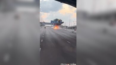 Brutální nehoda motorkářů na dálnici v Egyptě