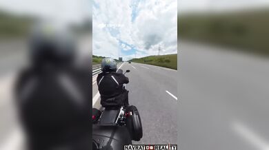 Motocyklista sražen nepozorným řidičem automobilu