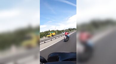 Brutální nehoda motorkáře #2