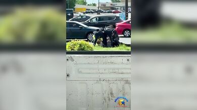Rvačka s policistou
