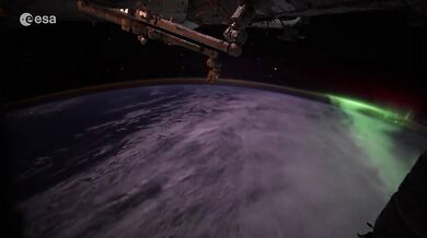 Úchvatný pohled z vesmíru: Francouzská kosmonautka Sophie Adenot natočila z paluby ISS polární záři roku