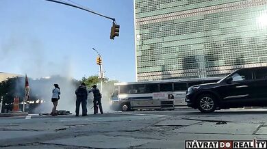 Sebeupálení pro Tibet: Před sídlem OSN v New Yorku se zapálil muž a zemřel na následky zranění