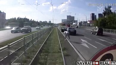 Silniční agresivita řidiče automobilu vůči tramvaji