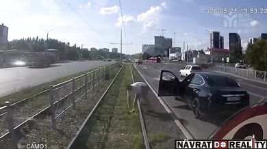 Silniční agresivita řidiče automobilu vůči tramvaji
