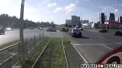 Silniční agresivita řidiče automobilu vůči tramvaji