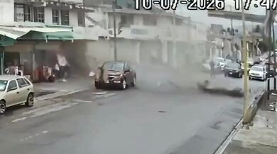 Tragický výbuch v opravně pneumatik v Mexiku: Exploze plynu zabila kolemjdoucího muže