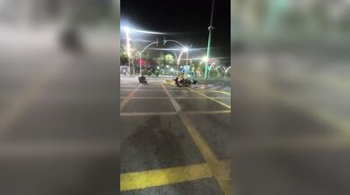 Střet dvou skútrařů na křižovatce