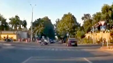 Tragická nehoda v Taškentu: Střet tří policejních motorek s autem stál život jednoho policisty