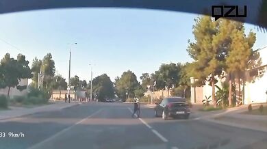 Tragická nehoda v Taškentu: Střet tří policejních motorek s autem stál život jednoho policisty
