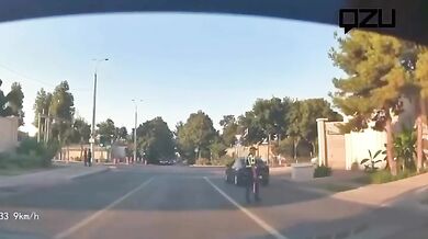 Tragická nehoda v Taškentu: Střet tří policejních motorek s autem stál život jednoho policisty