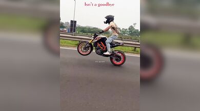 Pokus o wheelie #2