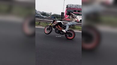 Pokus o wheelie #2