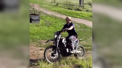 Frajeřinky na motorce #2