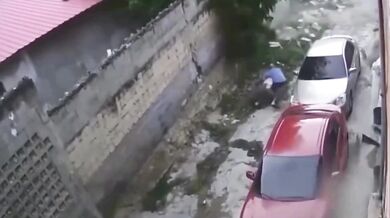 Útěk před padající zdí