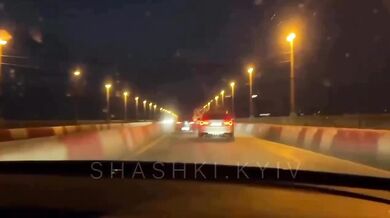 Drsná nehoda během nebezpečného předjíždění