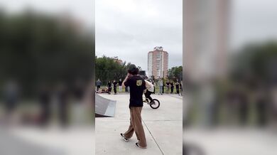 Pád na BMX závodech: Pětatřicetiletý jezdec Saša upřesnil informace o svém úrazu a vyvázl jen se zlomeným žebrem