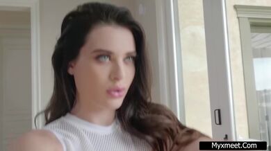 Lana Rhoades a její anální cvičení