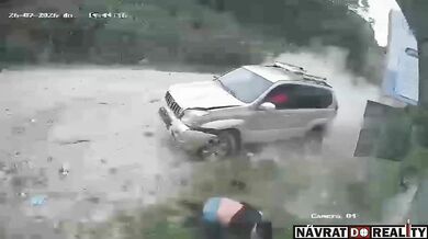 SUV srazilo dva motorkáře