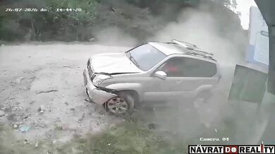 SUV srazilo dva motorkáře