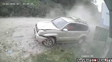 SUV srazilo dva motorkáře